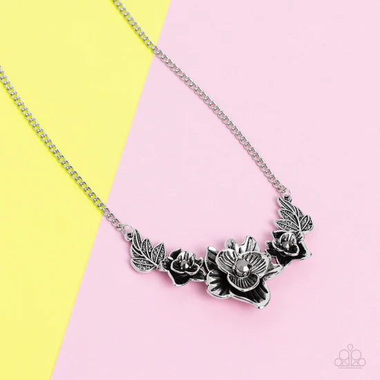 Botanical Breeze - Silver ♥ Necklace