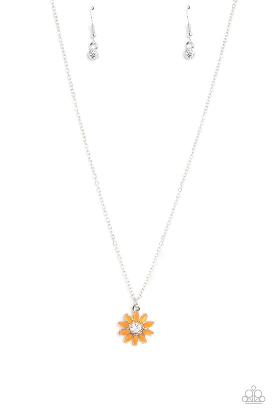 Paparazzi ♥ Daisy Diva - Orange ♥ Necklace