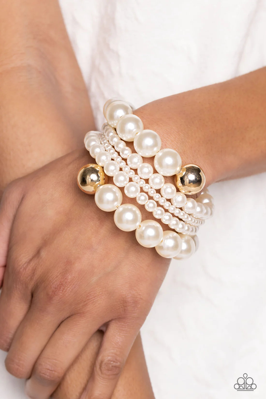 Pleasing Pirouette - Gold ♥ Bracelet