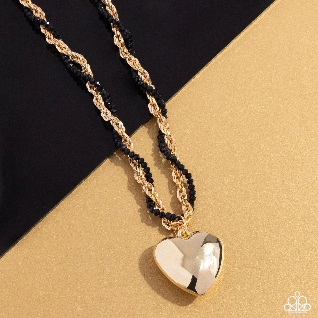 Paparazzi ♥ Falling Slowly - Gold ♥ Necklace