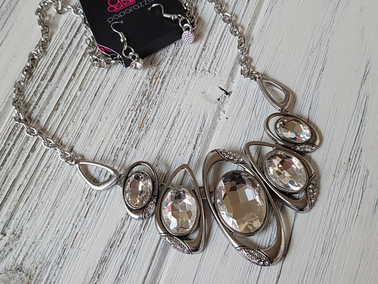 Hypnotic Twinkle - White ♥ Necklace