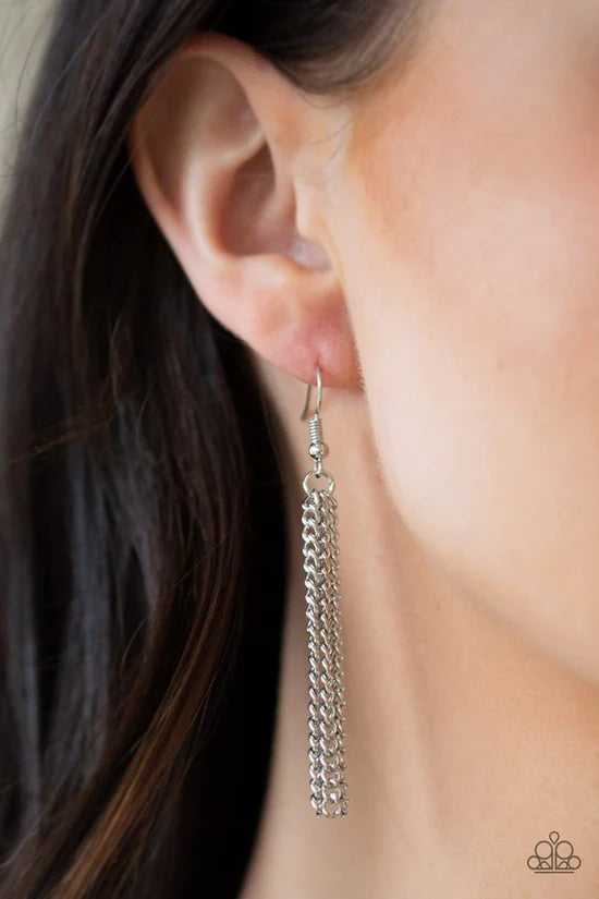 Courageous Contour - Silver ♥ Necklace