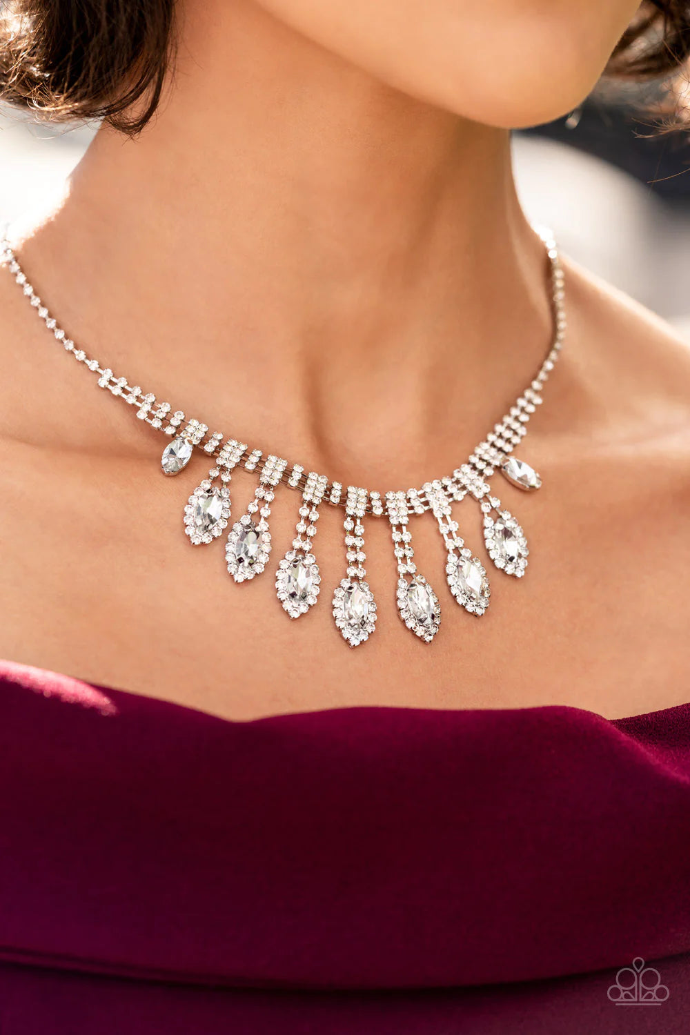 REIGNING Romance - White ♥ Necklace