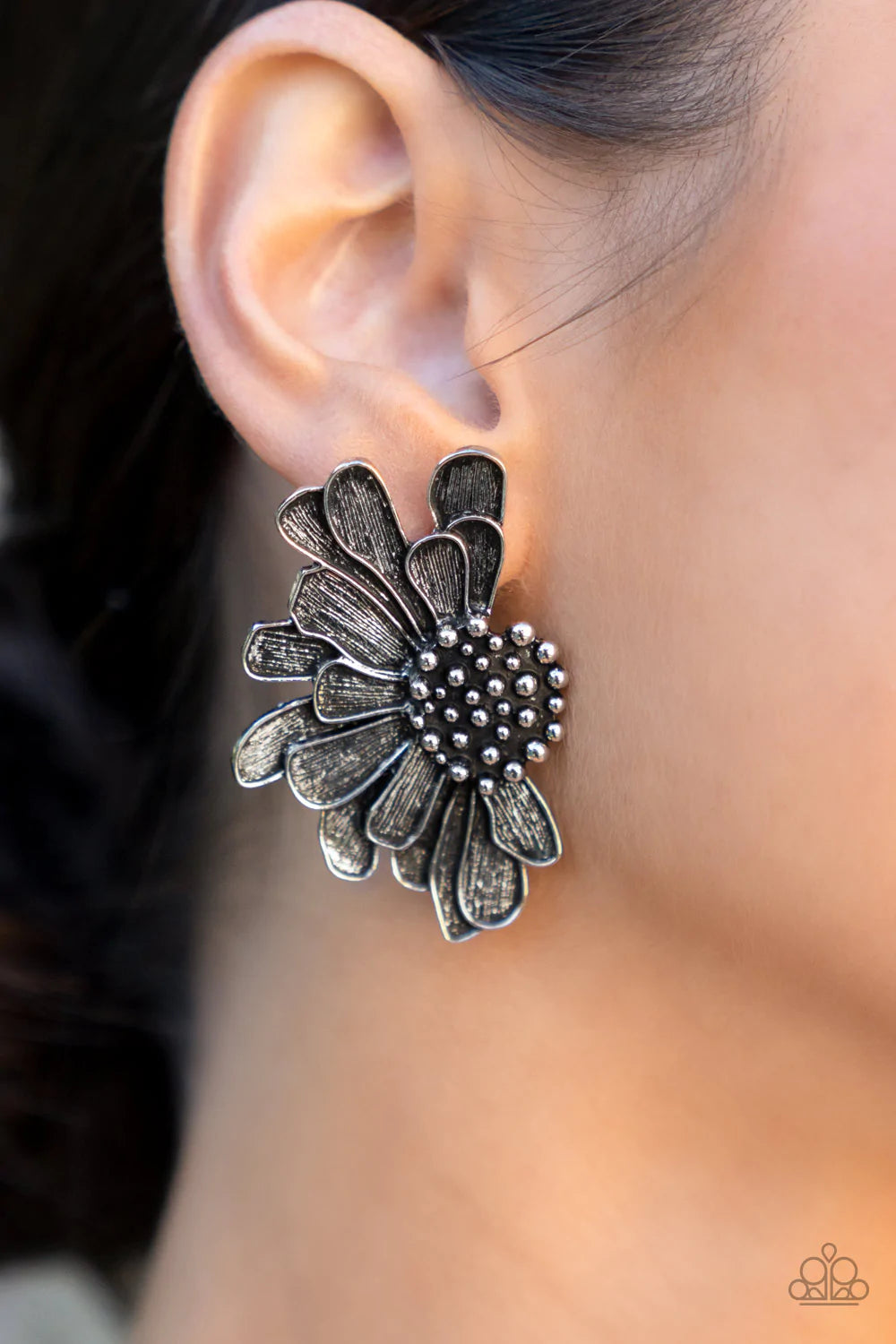 Farmstead Meadow - Silver ♥ Post Earrings