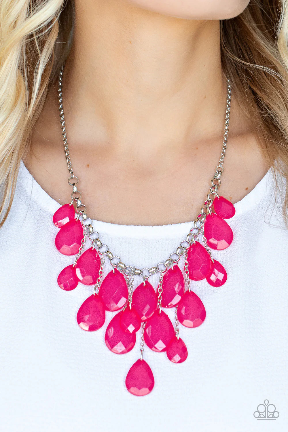 Front Row Flamboyance - Pink ♥ Necklace