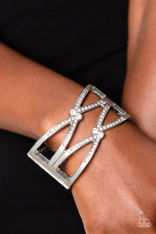 ♥ Entrancing Etiquette - White ♥ Bracelet