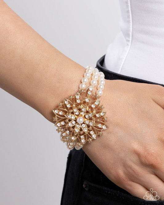 Flattering Floral - Gold ♥ Bracelet