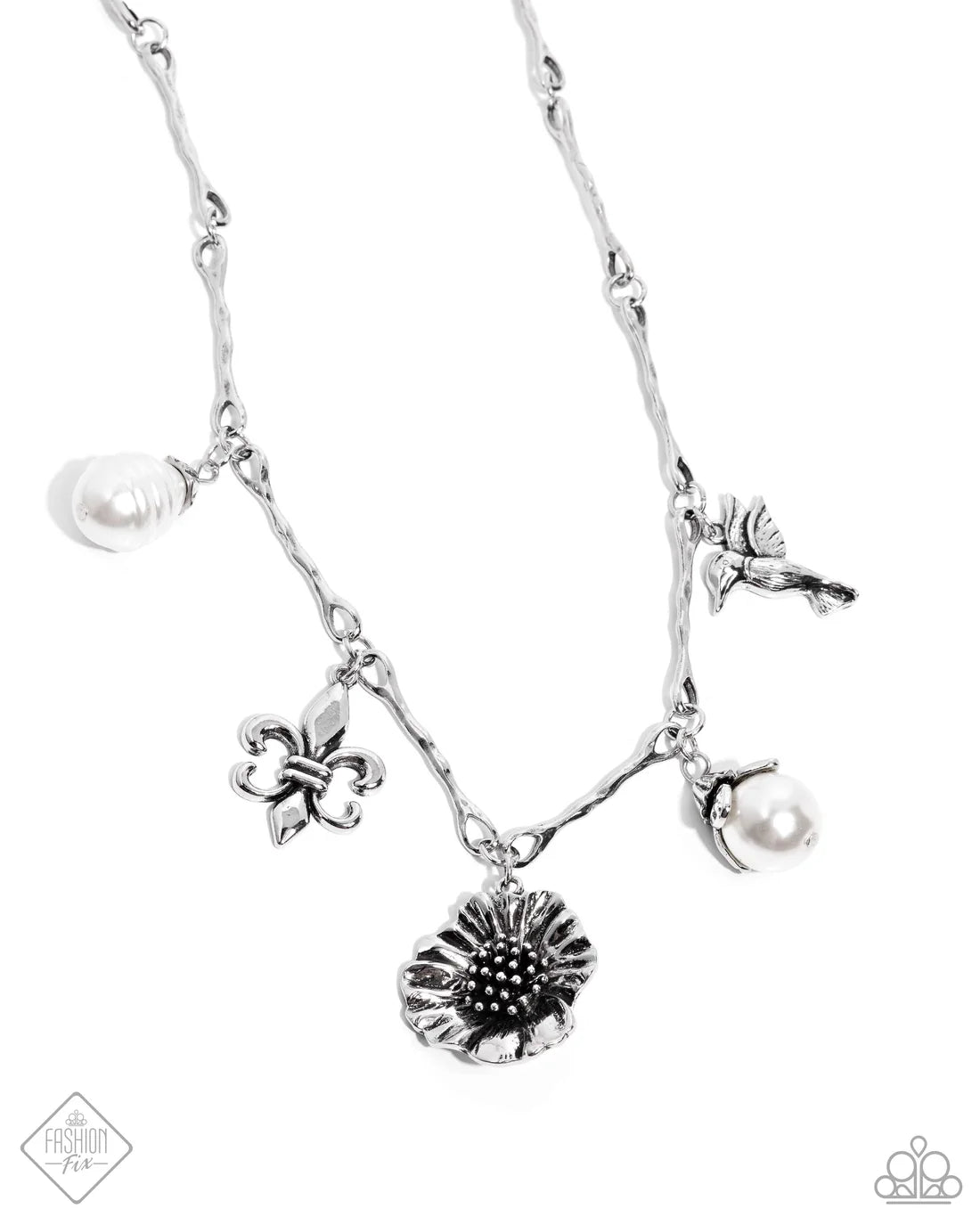 Vintage Vibe - White ♥ Necklace