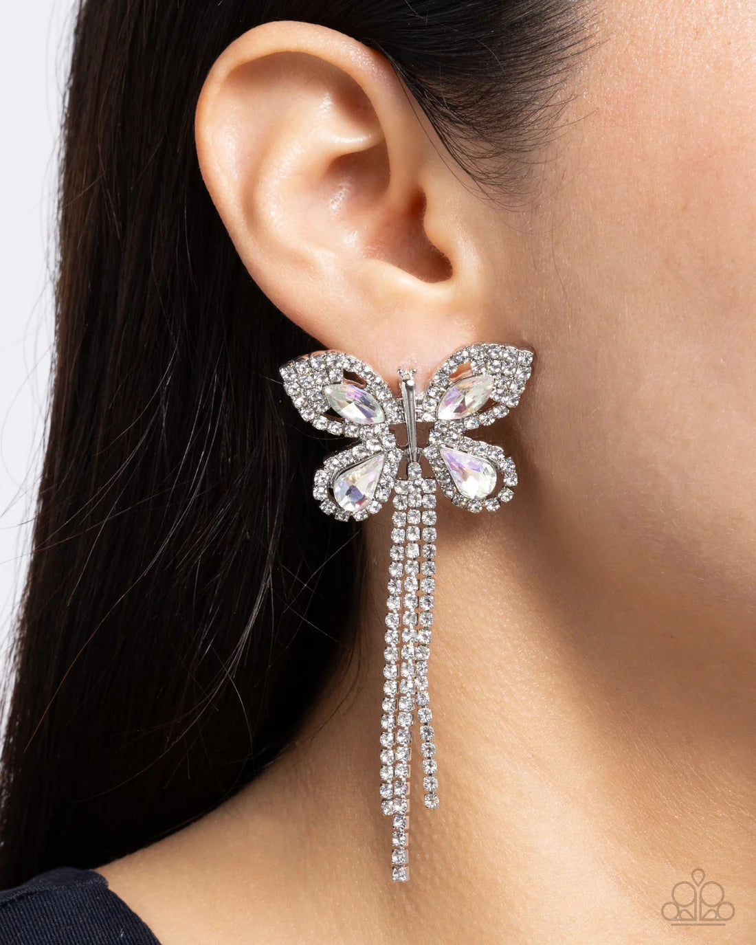 Next SOAR - White ♥ Post Earrings