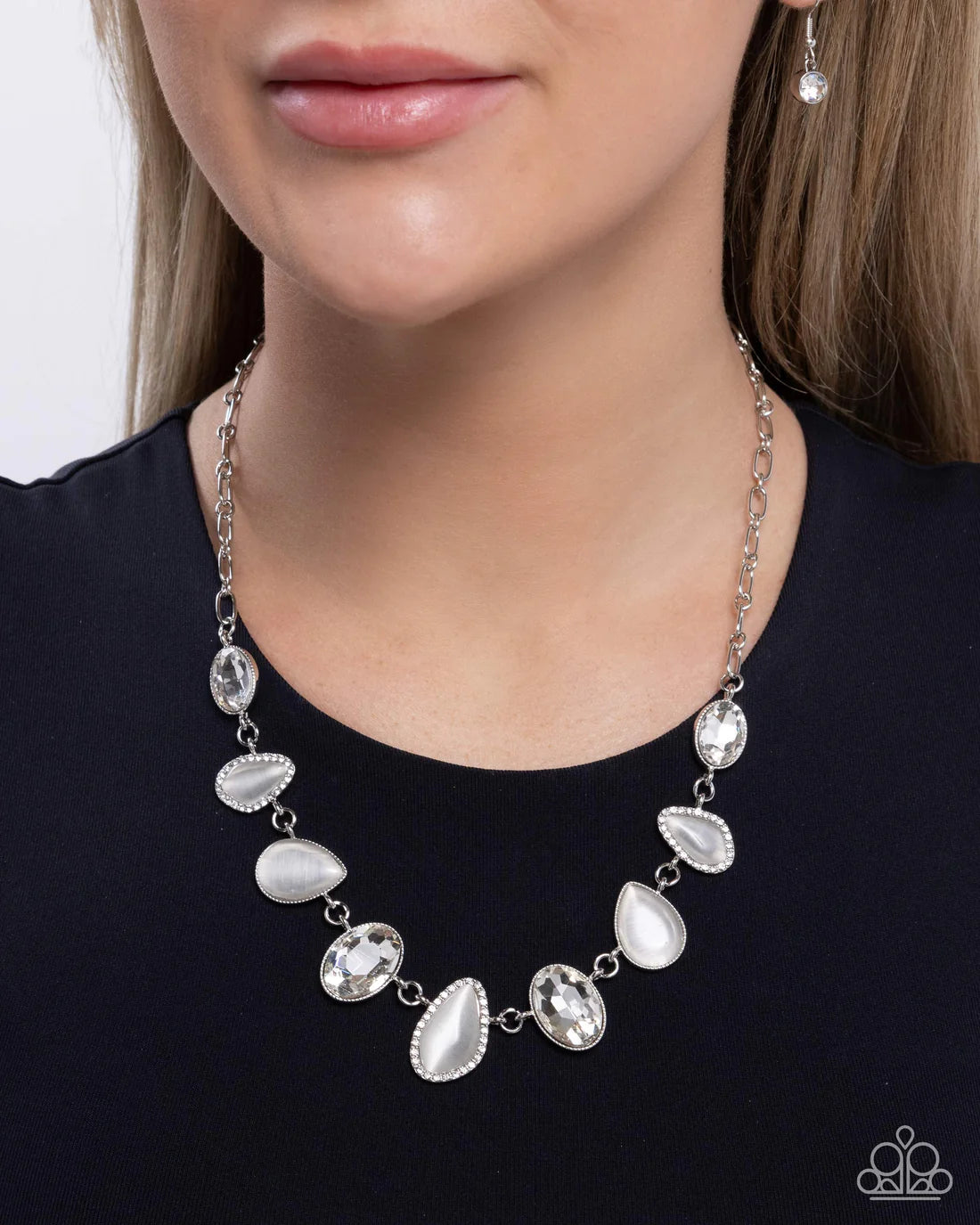 Royal Ready - White ♥ Necklace