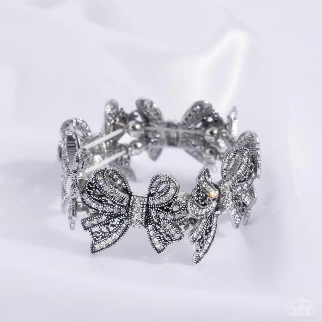 French Flourish - White ♥ Bracelet
