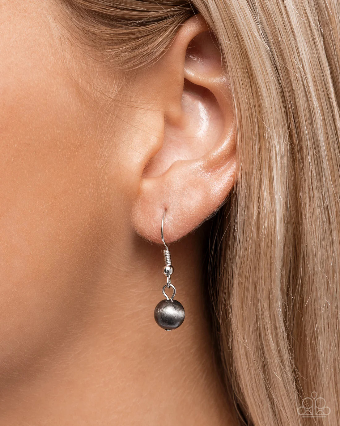 Elongated Element - Silver ♥ Necklace