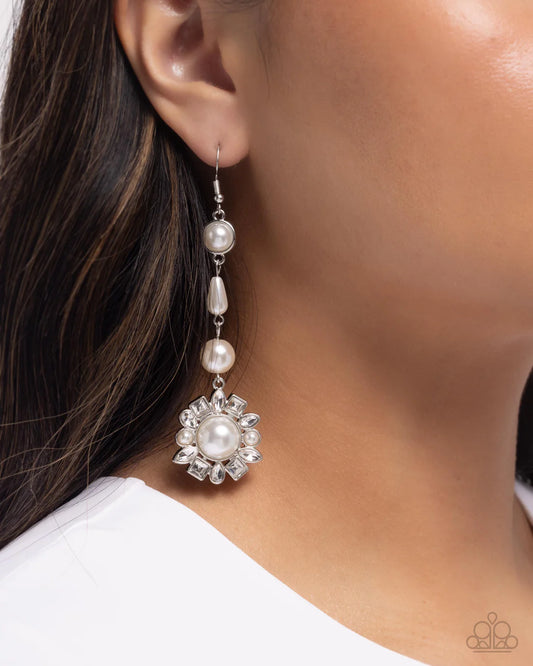 Pearly Plot Twist - White ♥ Earrings