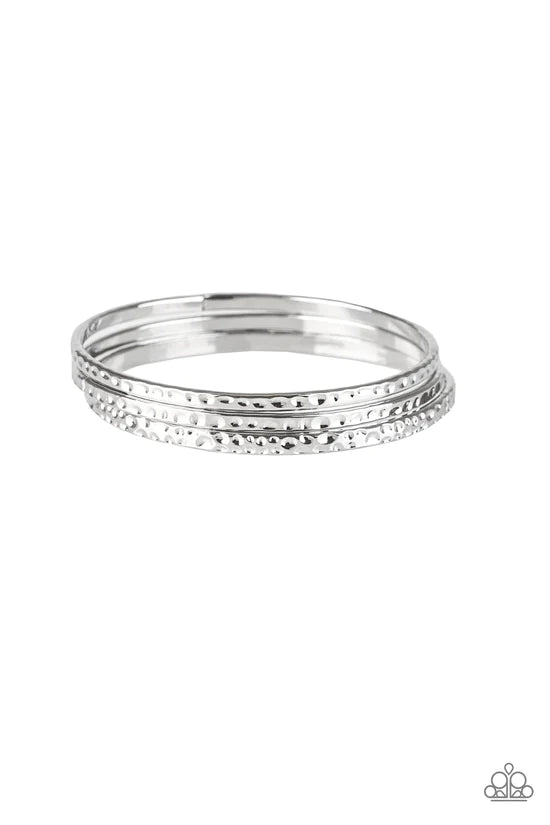 Casually Couture - Silver ♥ Bracelet