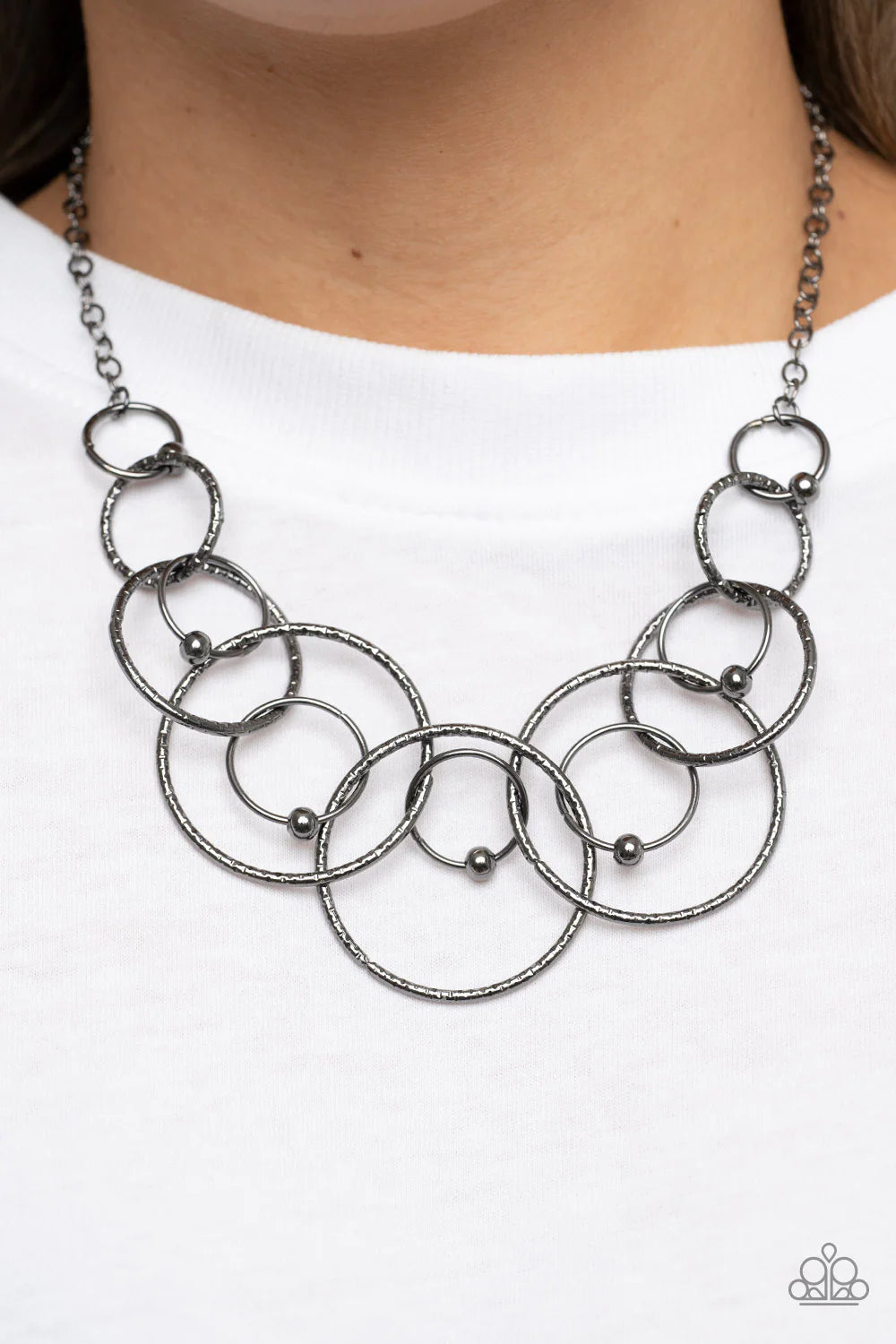 Encircled in Elegance - Black ♥ Necklace