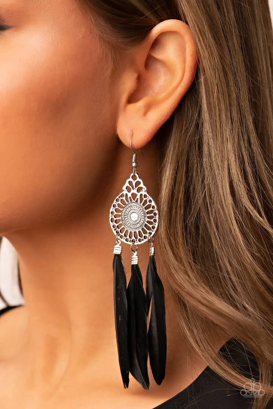 Pretty in PLUMES - Black ♥ Earrings