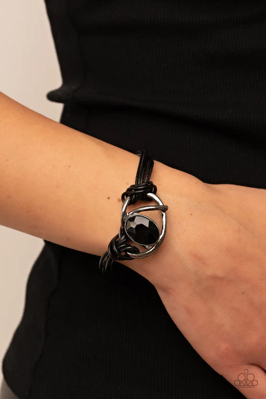 Keep Your Distance - Black ♥ Bracelet