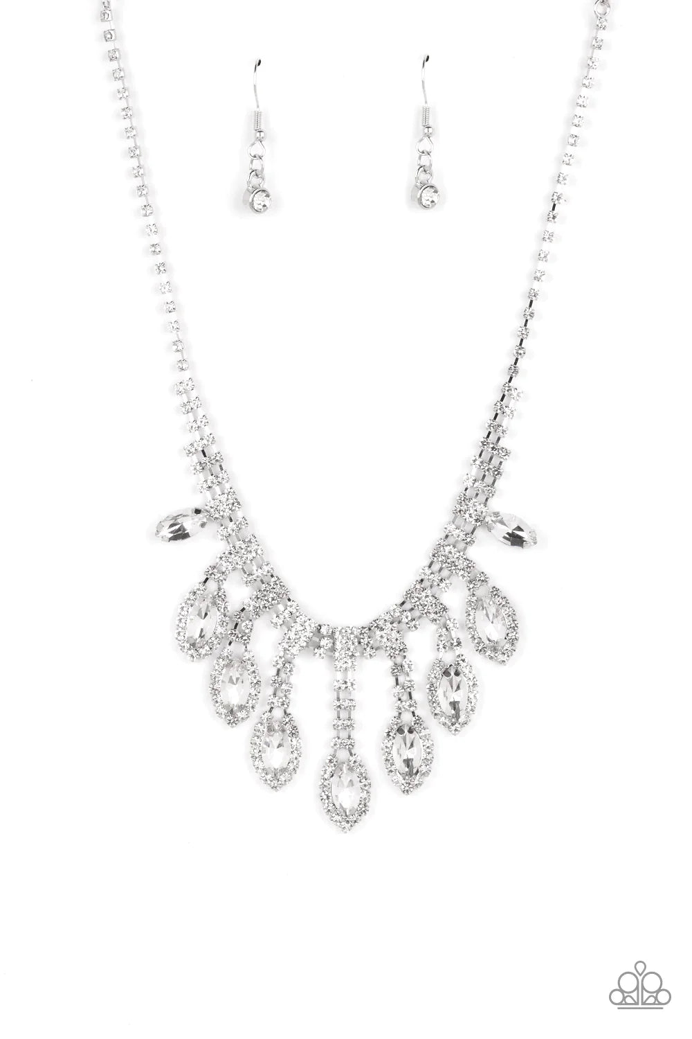 REIGNING Romance - White ♥ Necklace
