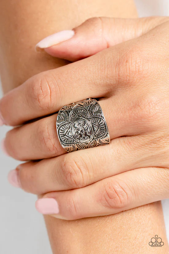 Argentine Arches - Silver ♥ Ring